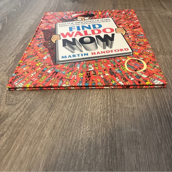 Find Waldo Now by Martin Handford (1988 Hardcover)  1st US Edition Where's Waldo - Picture 13 of 14